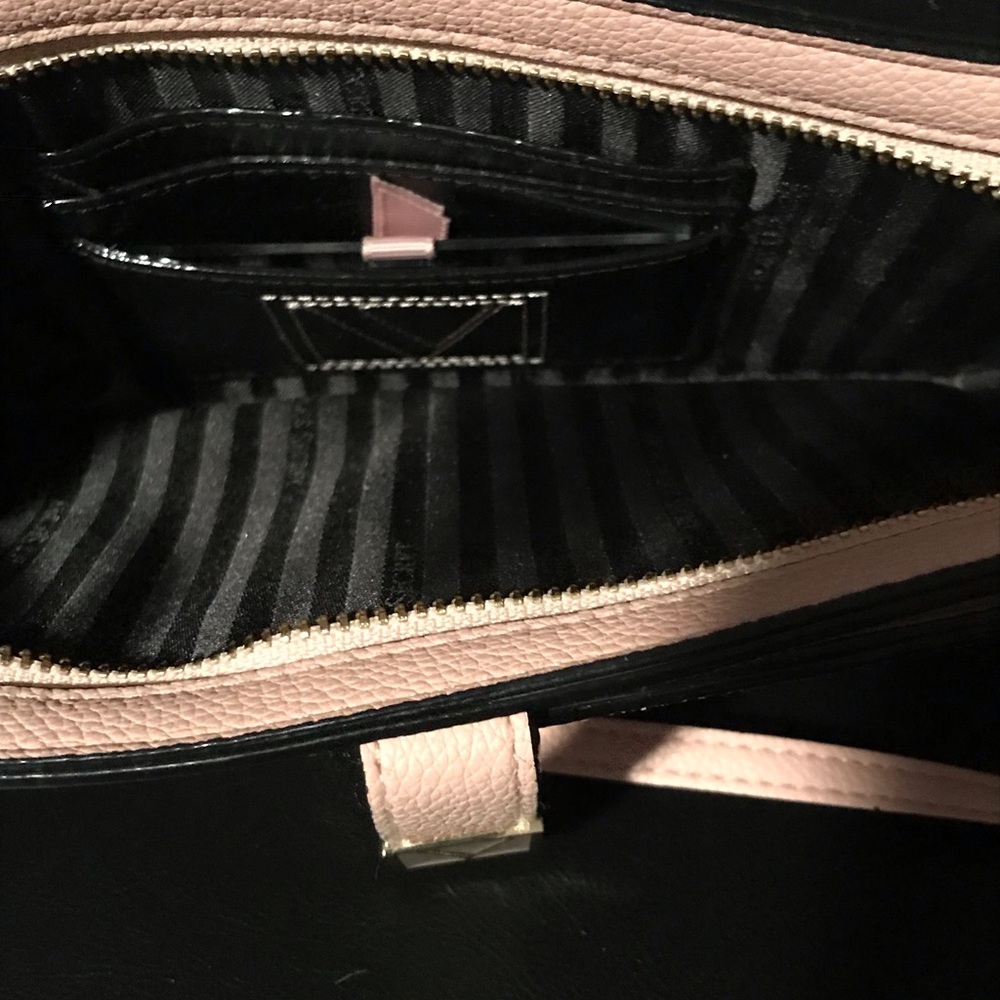Purse - Picture 3 of 5